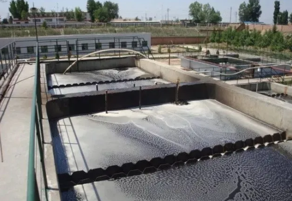 無(wú)錫田鑫化工分享酸化池、厭氧池、缺氧池、好氧池的優(yōu)缺點(diǎn)分析